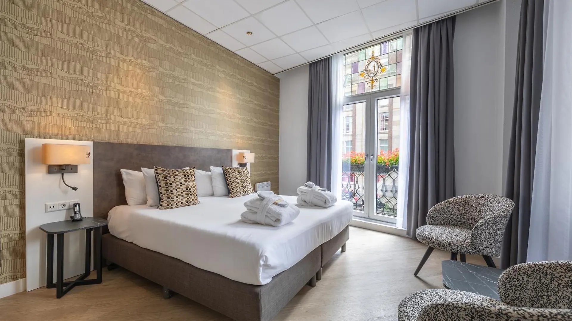 Hotel Amsterdam De Roode Leeuw